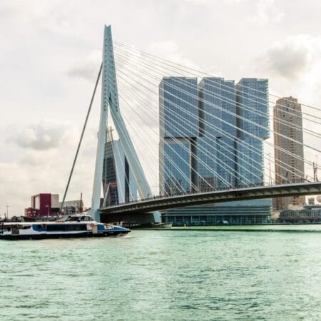 Preliminary injunction regarding opening hours in Rotterdam rejected.